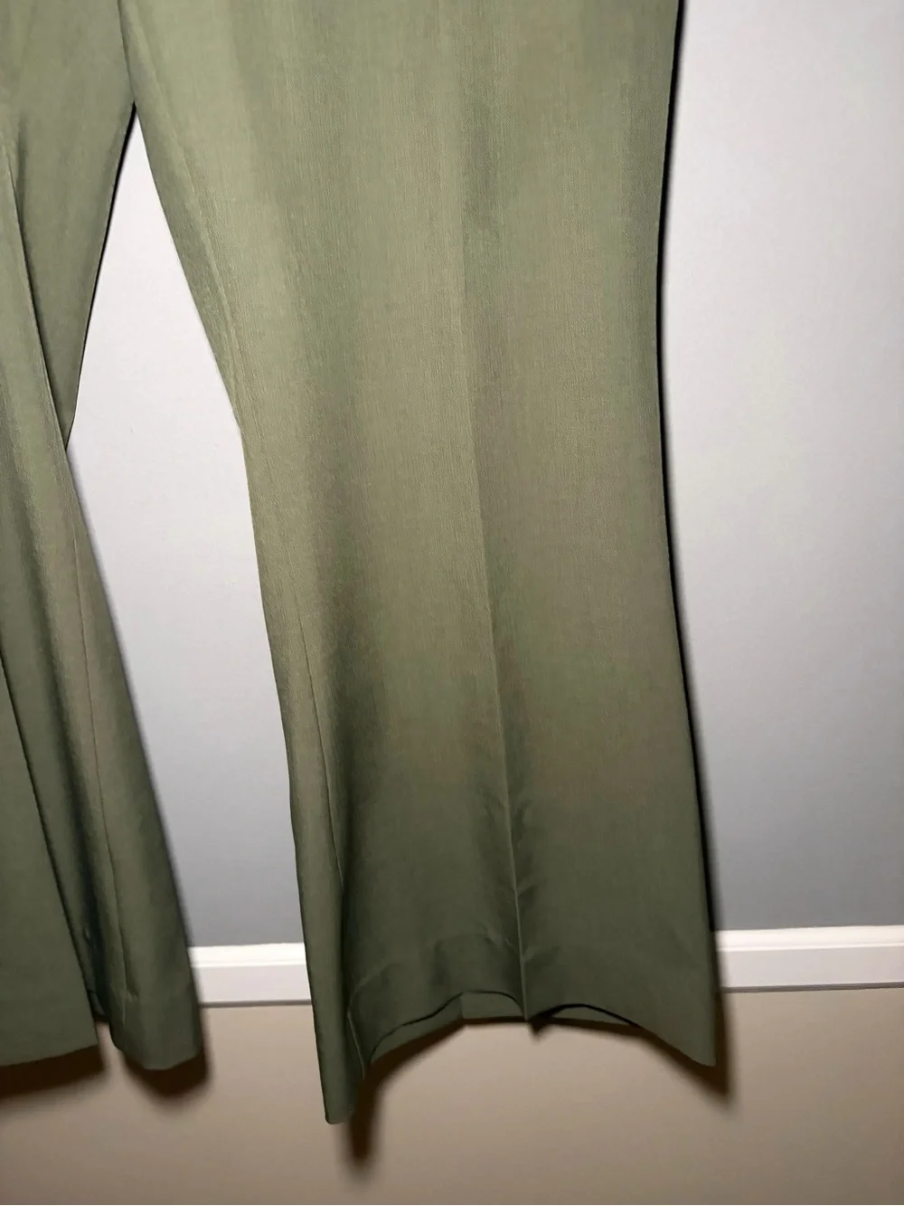 Banana Republic Sculpted Cropped Bootcut Pant 16 Long NWT Olive Green Stretch - Picture 3 of 16